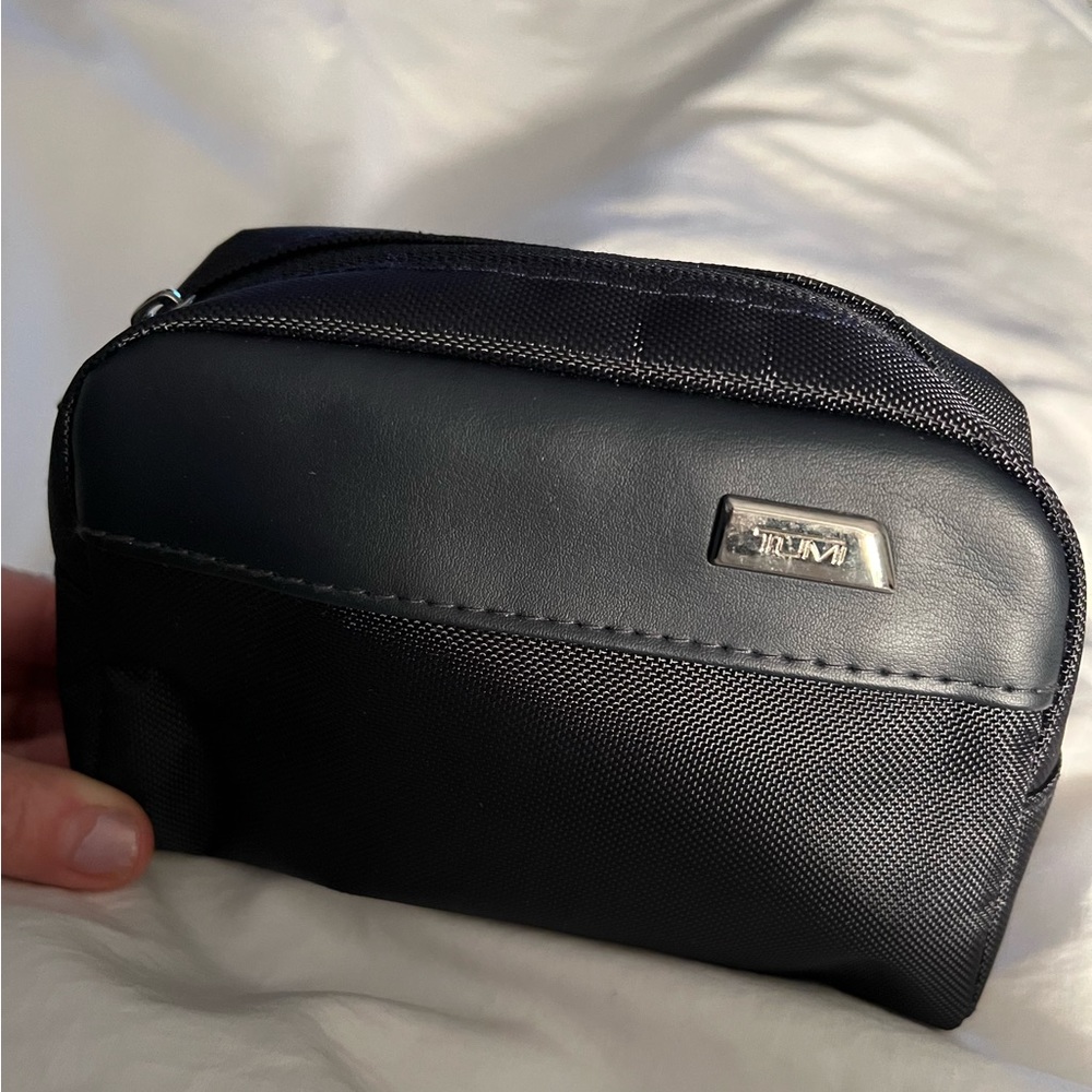 NWOT TUMI Cosmetic Bag